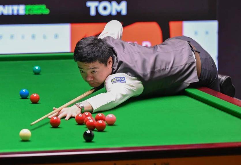 强的韧性逆, 郑钦文的赛 强的韧性逆, 郑钦文的赛